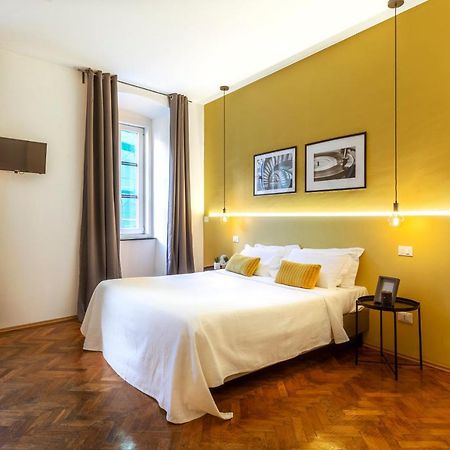 Tram Apartment For 4 Guests 的里雅斯特 外观 照片